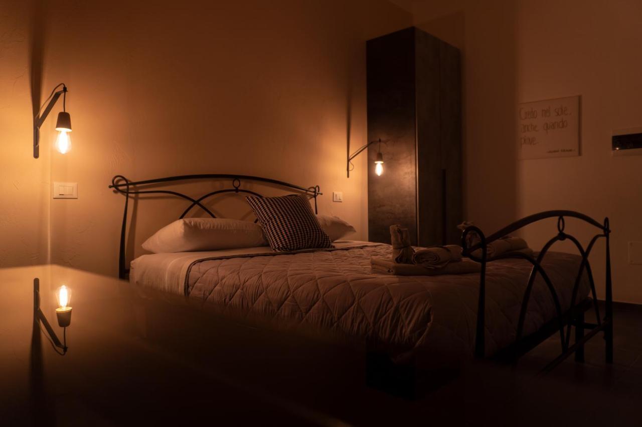 4 Balconi Rooms-Elements B&B Лечче Екстер'єр фото