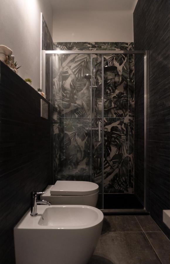 4 Balconi Rooms-Elements B&B Лечче Екстер'єр фото